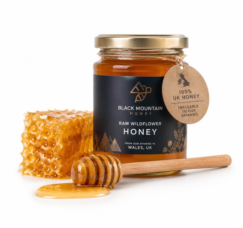 A product shot of some honey.